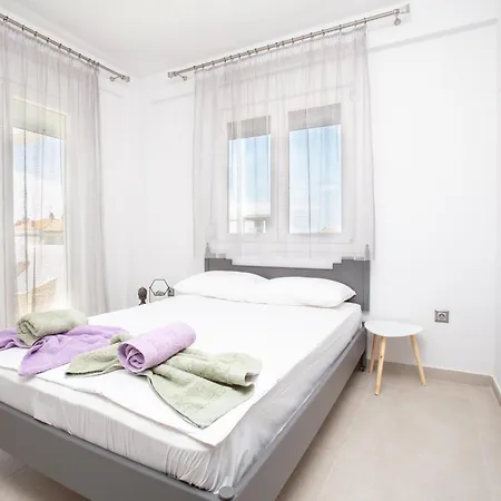Marane Luxury Paralia Dionysiou